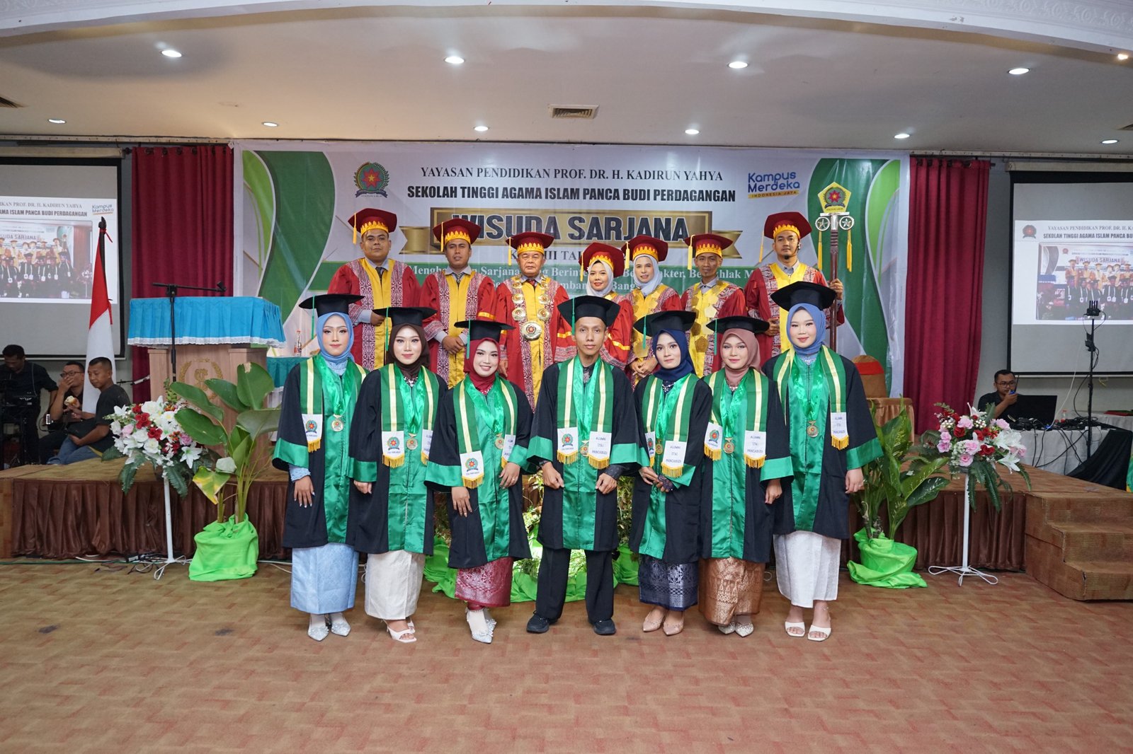 Wisudawan/ti Program Studi Perbankan Syariah